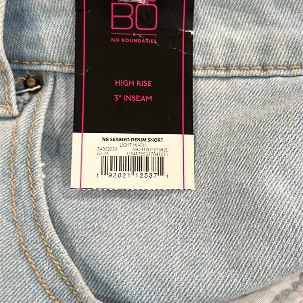 Final Sale 🔥No More Low Offers No Boundaries Juniors Seamed Denim Shorts Size 21 - Picture 7 of 9